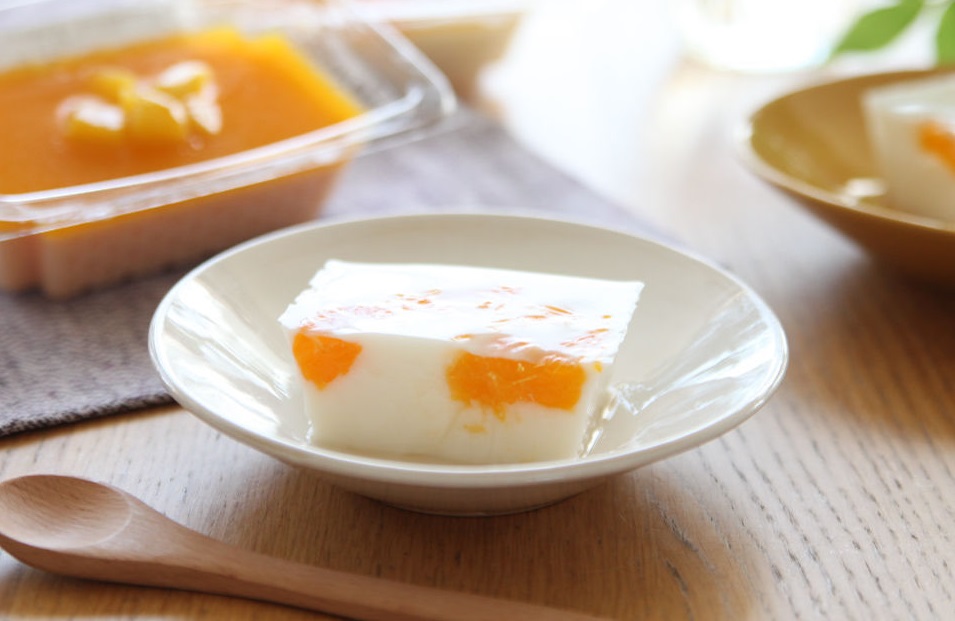 Rau câu được sử dụng làm topping cho nhiều loại đồ uống 